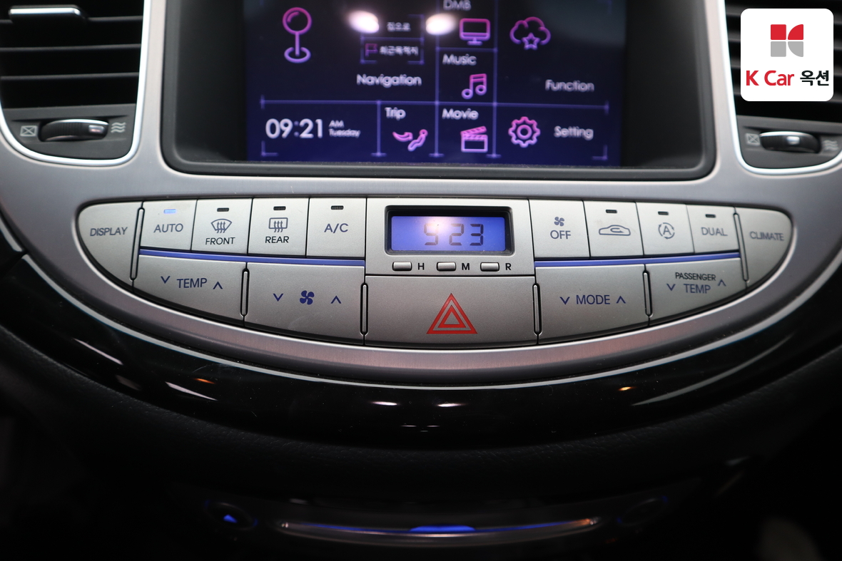 Hyundai Genesis - 14
