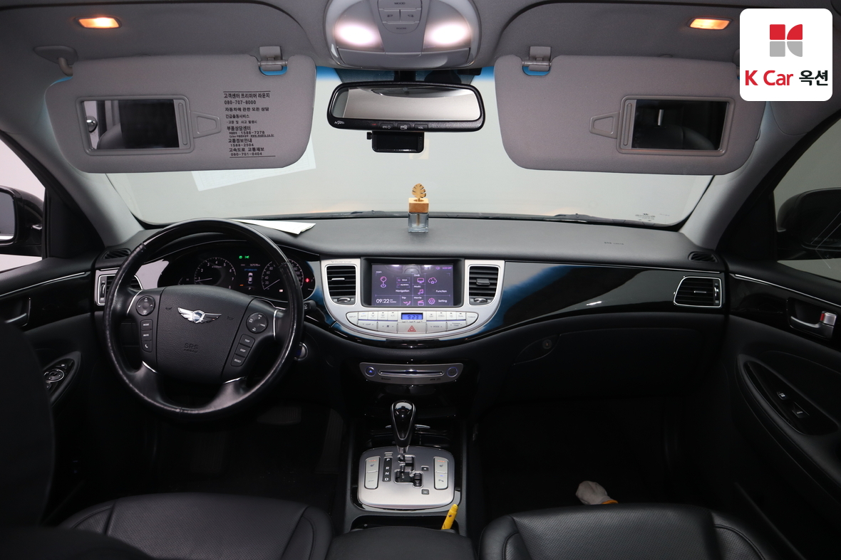 Hyundai Genesis - 3