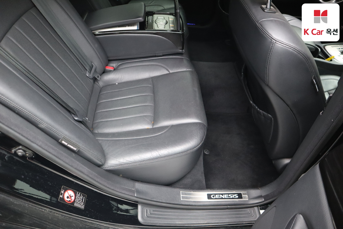 Hyundai Genesis - 27
