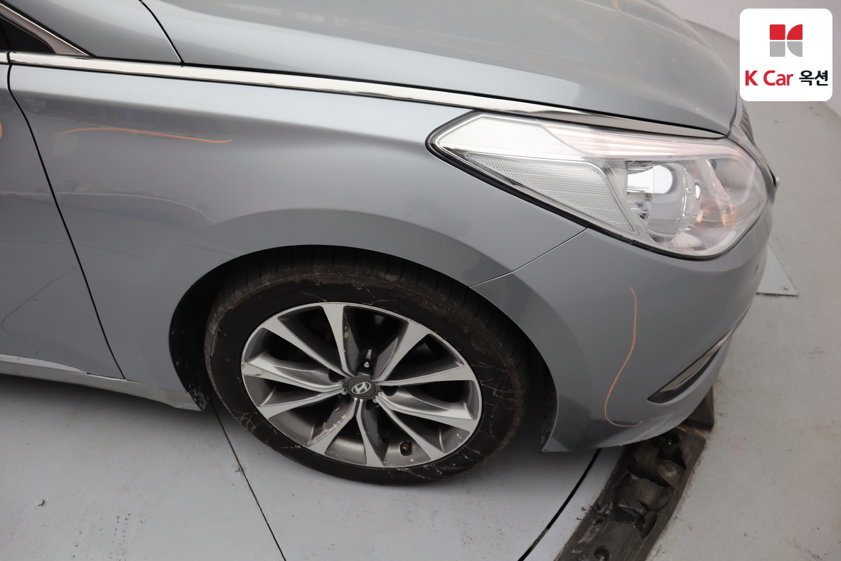 Hyundai AZERA - 33
