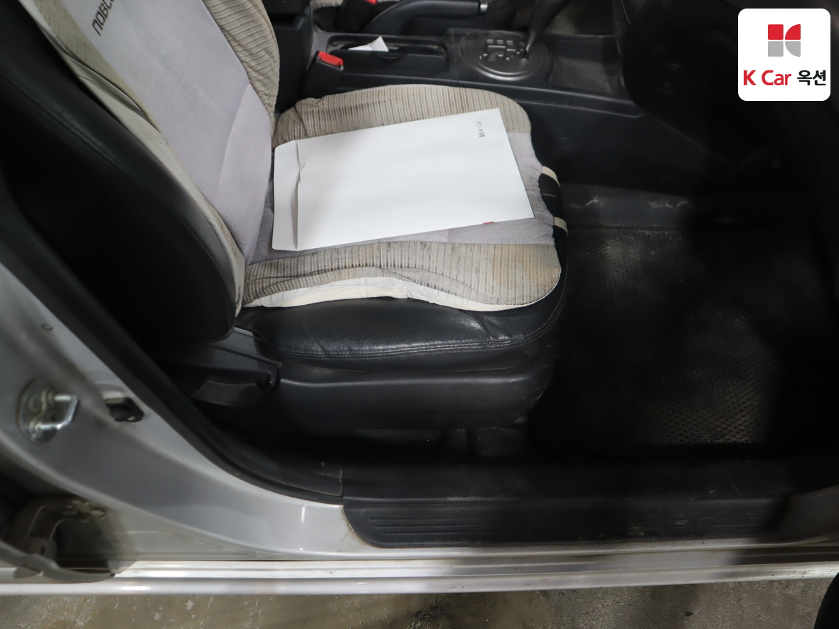 Kia Lotze 2009 - Image 28