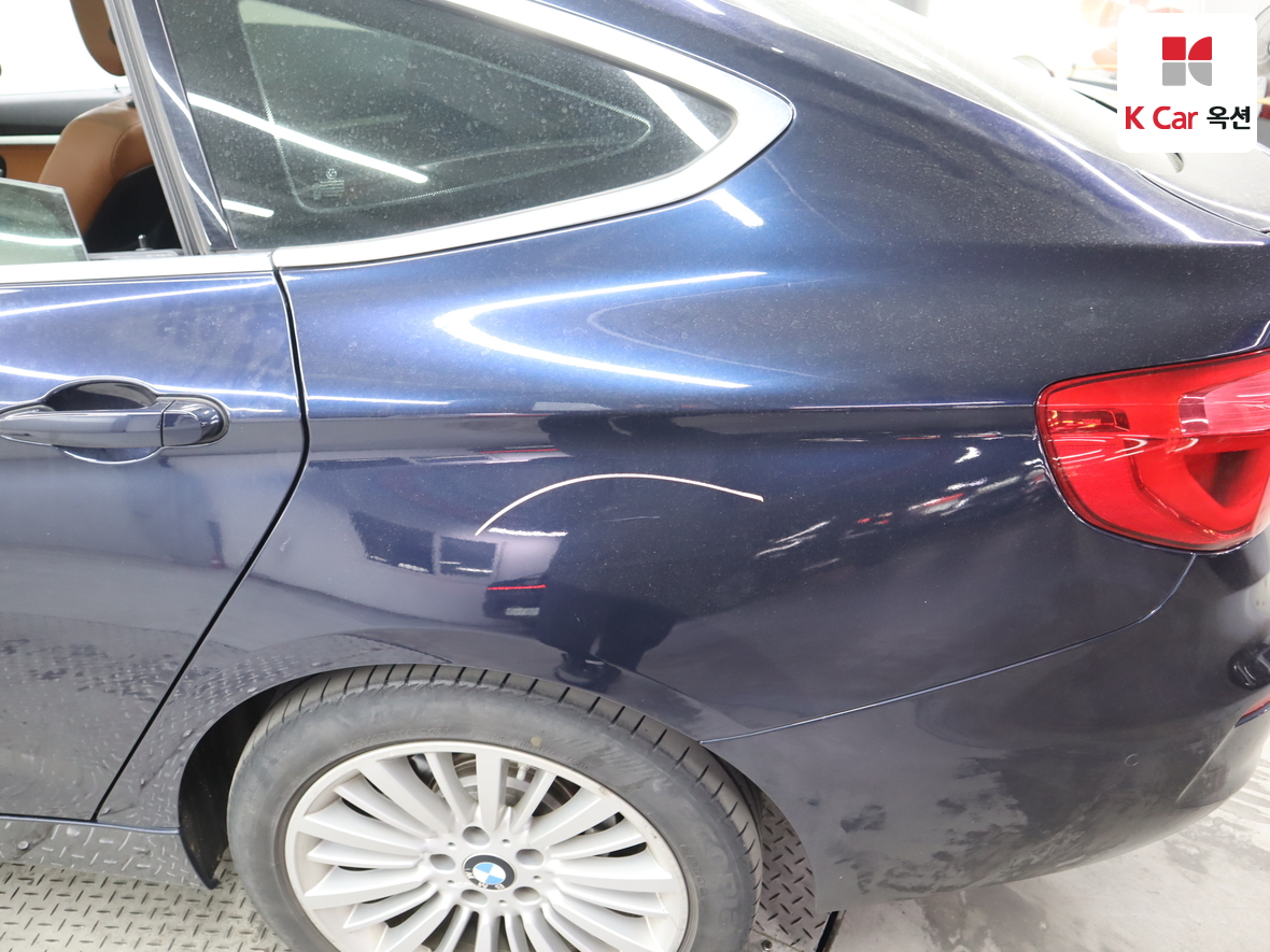 BMW 3 시리즈 2018 - 이미지 44