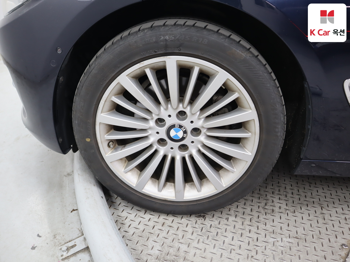 BMW 3 시리즈 2018 - 이미지 51