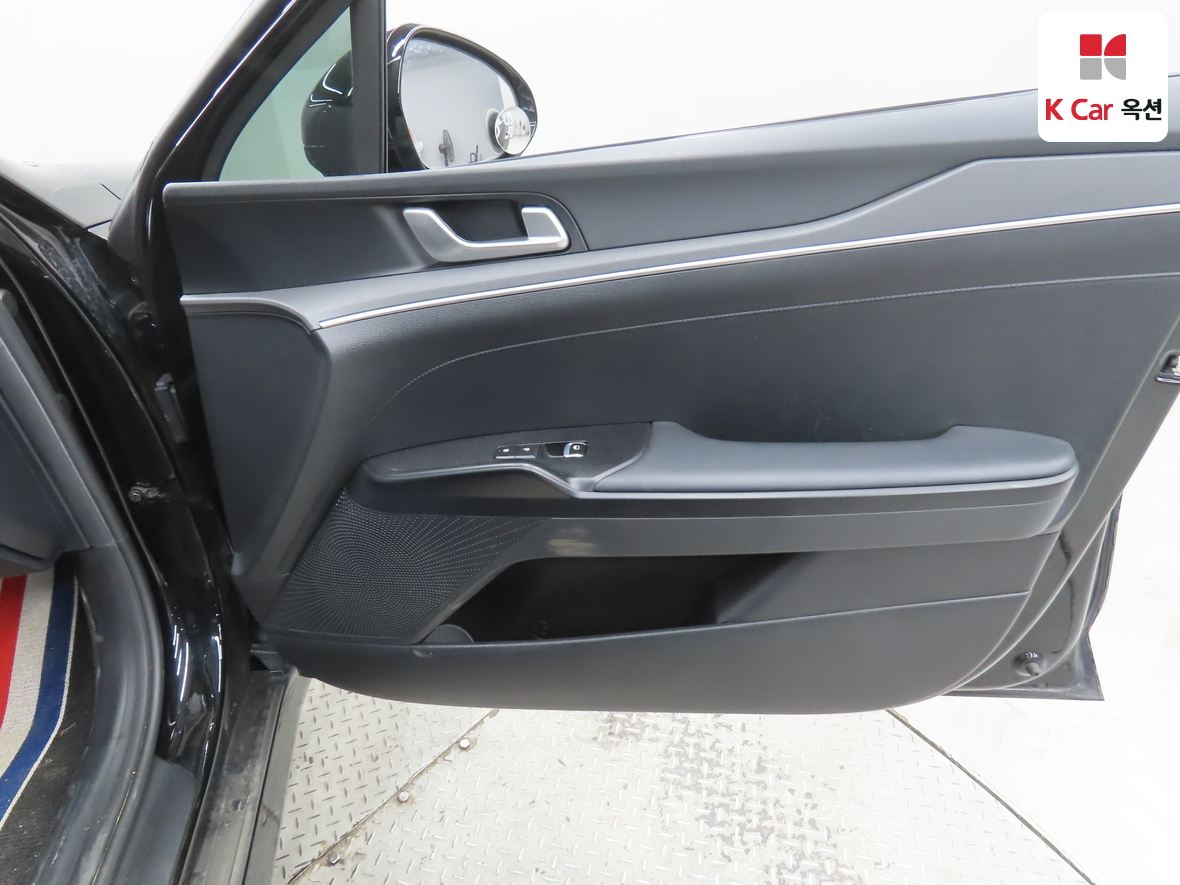 كيا K5 2023 - صورة 28