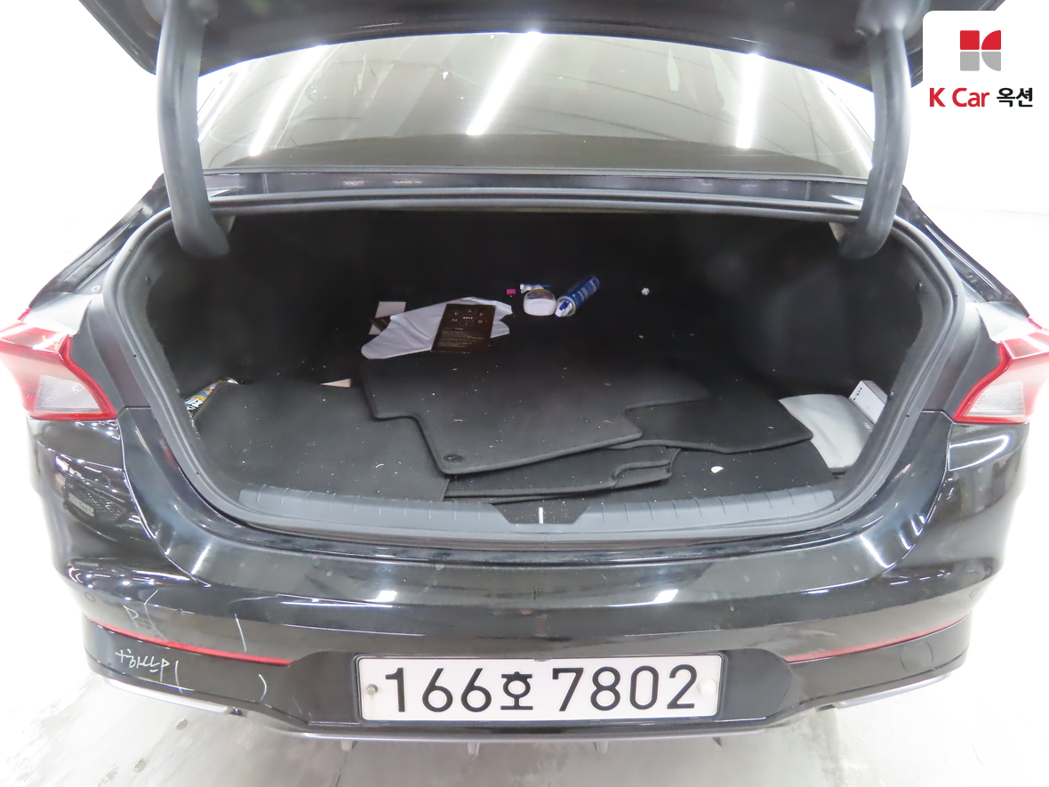 كيا K5 2023 - صورة 25