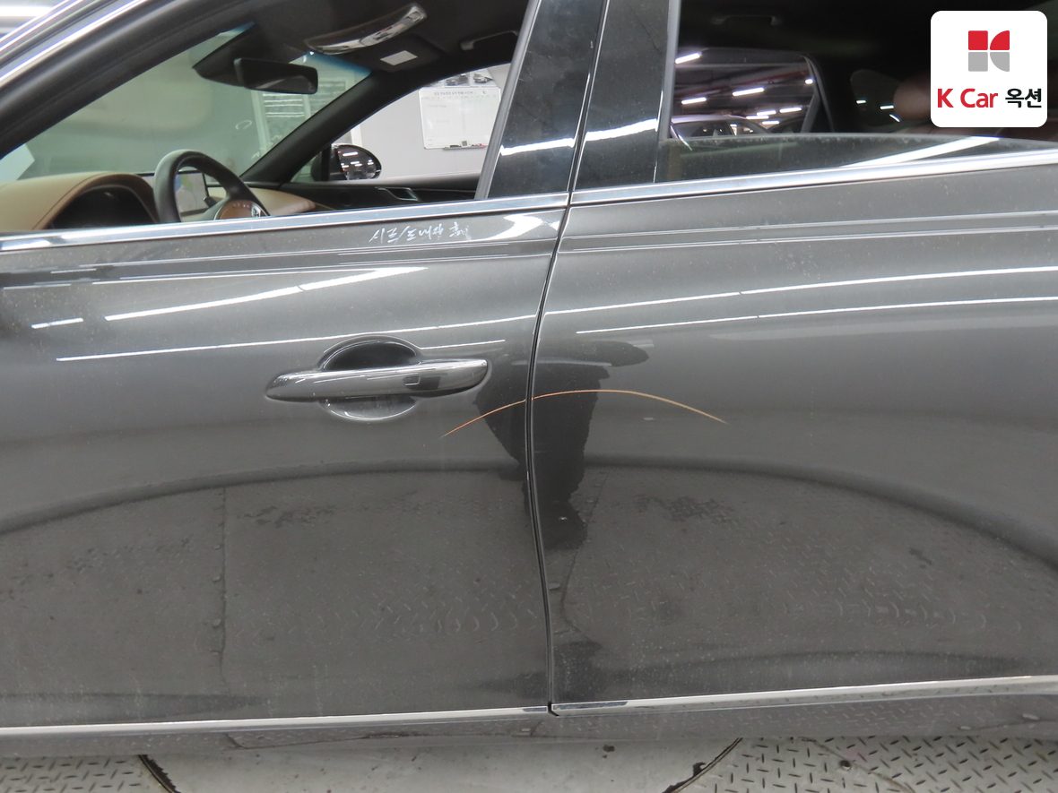 Genesis G80 2022 - Image 38