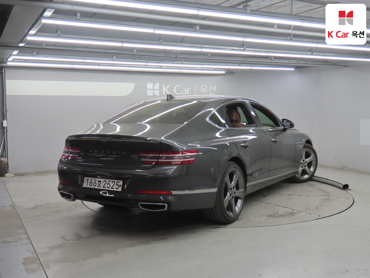 Genesis G80 2022 - Image 2