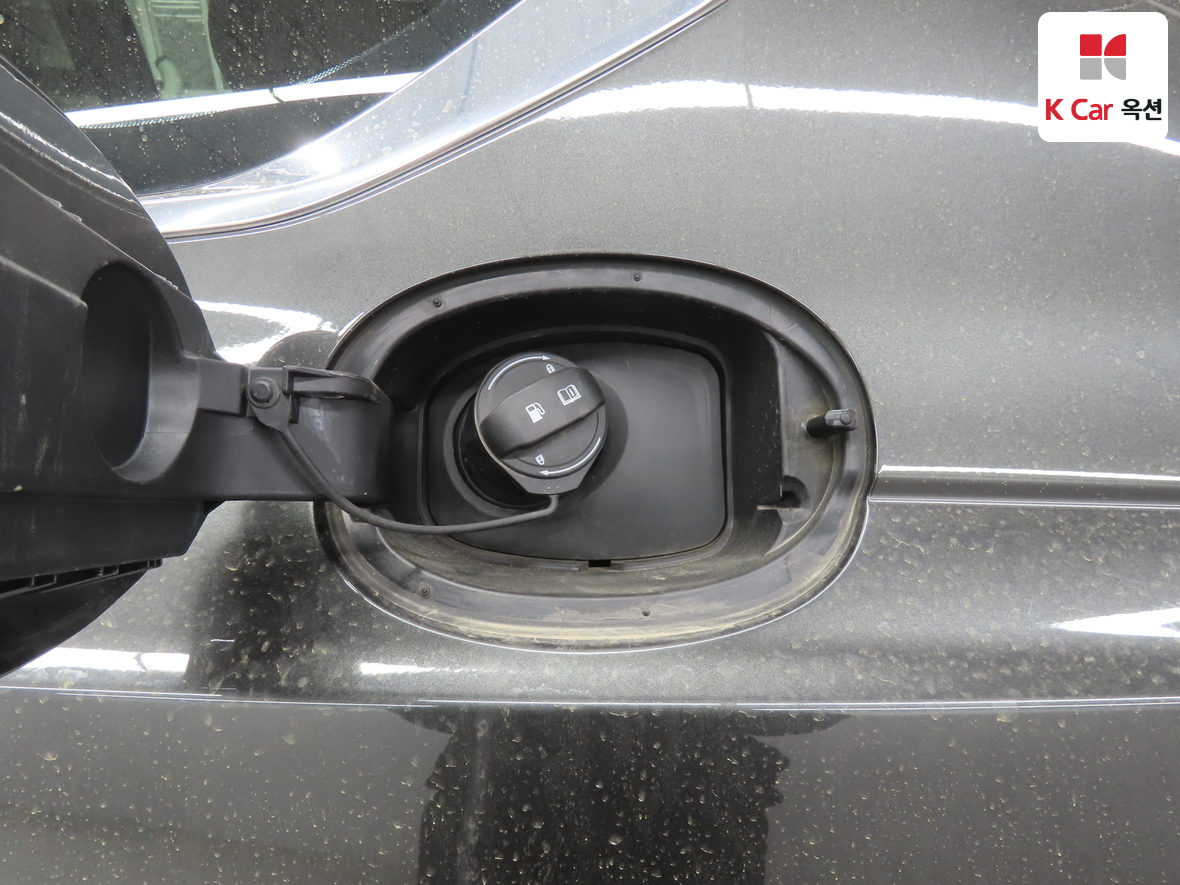 Genesis G80 2022 - Image 25