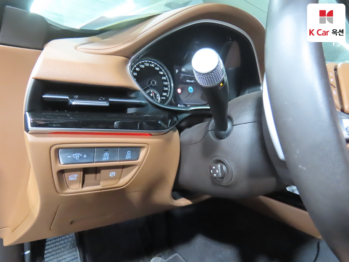 Genesis G80 2022 - Image 9