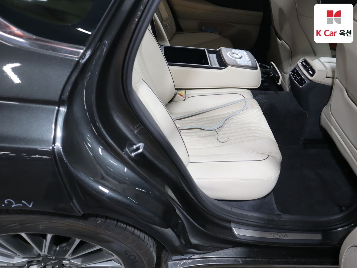 جينيسيس G80 2022 - صورة 27