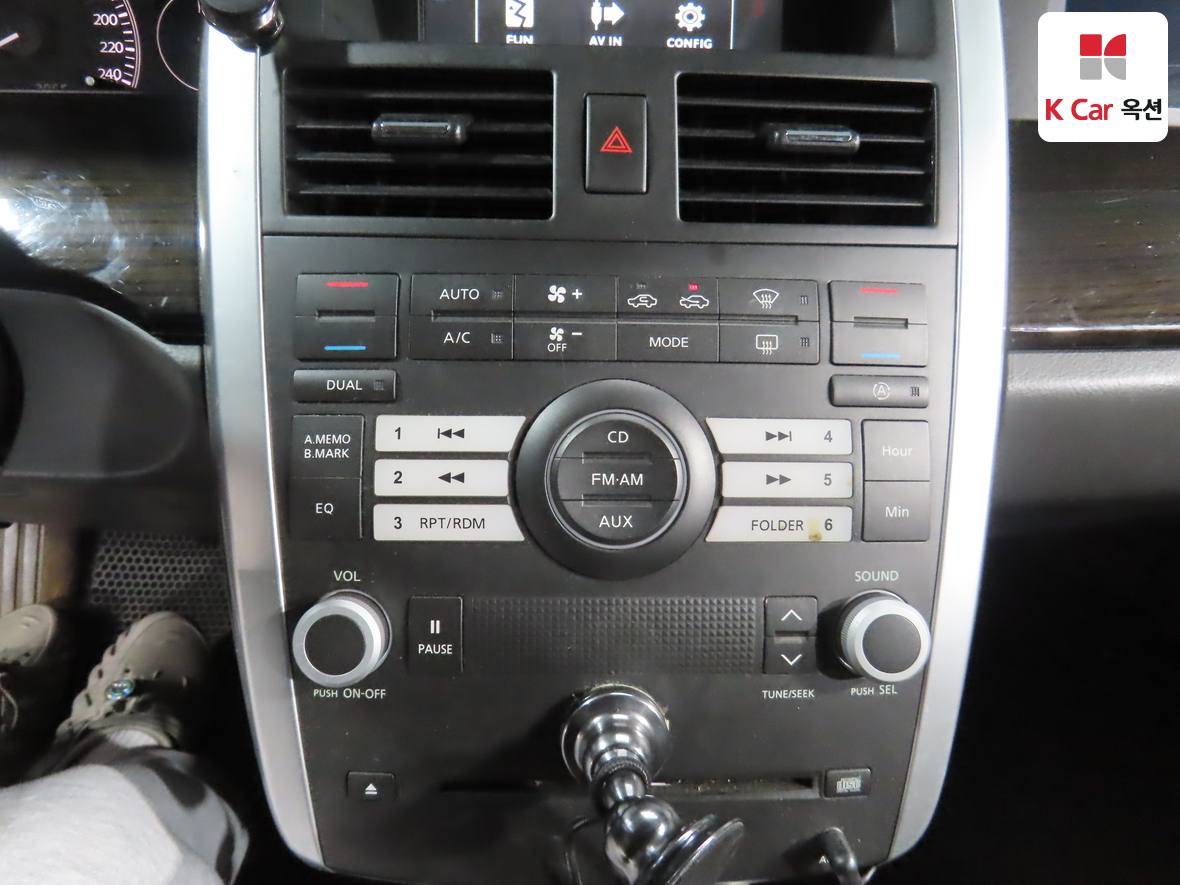 رينو سامسونج SM7 2008 - صورة 15