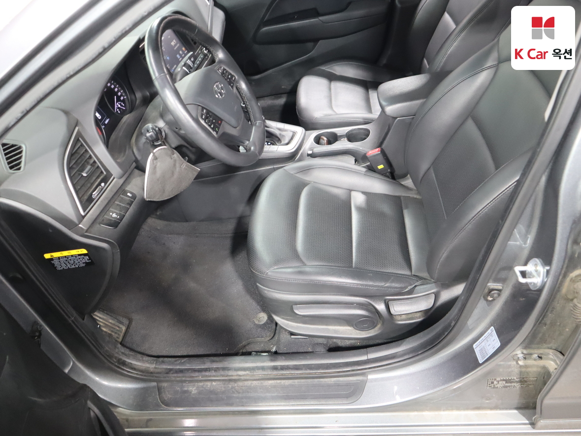 هيونداي إلانترا 2016 - صورة 18