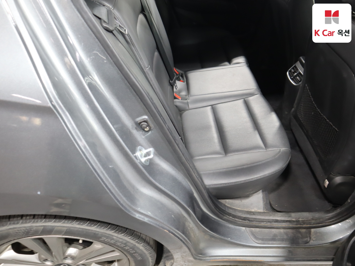 هيونداي إلانترا 2016 - صورة 28