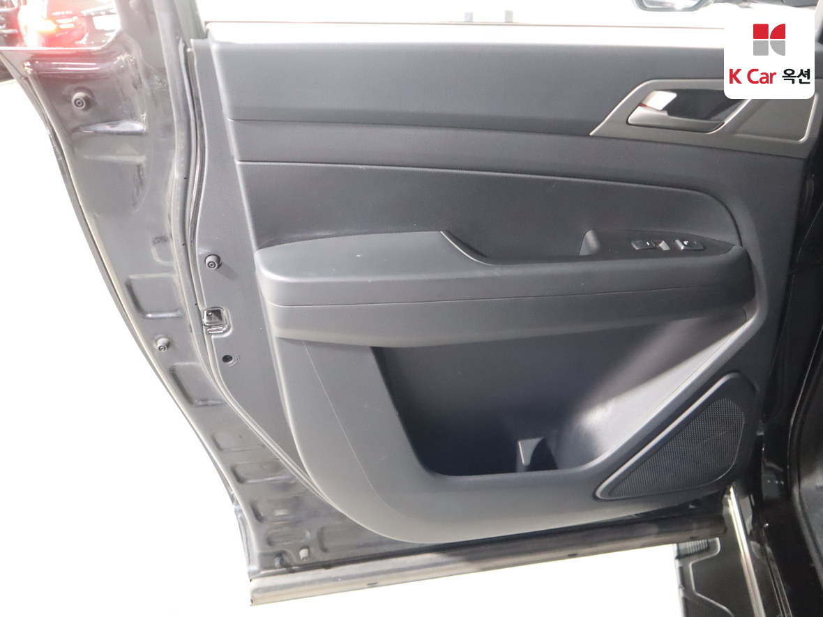 KG Mobility Rexton Sports - 21
