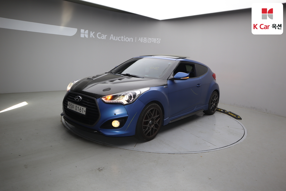 Hyundai Veloster - 1