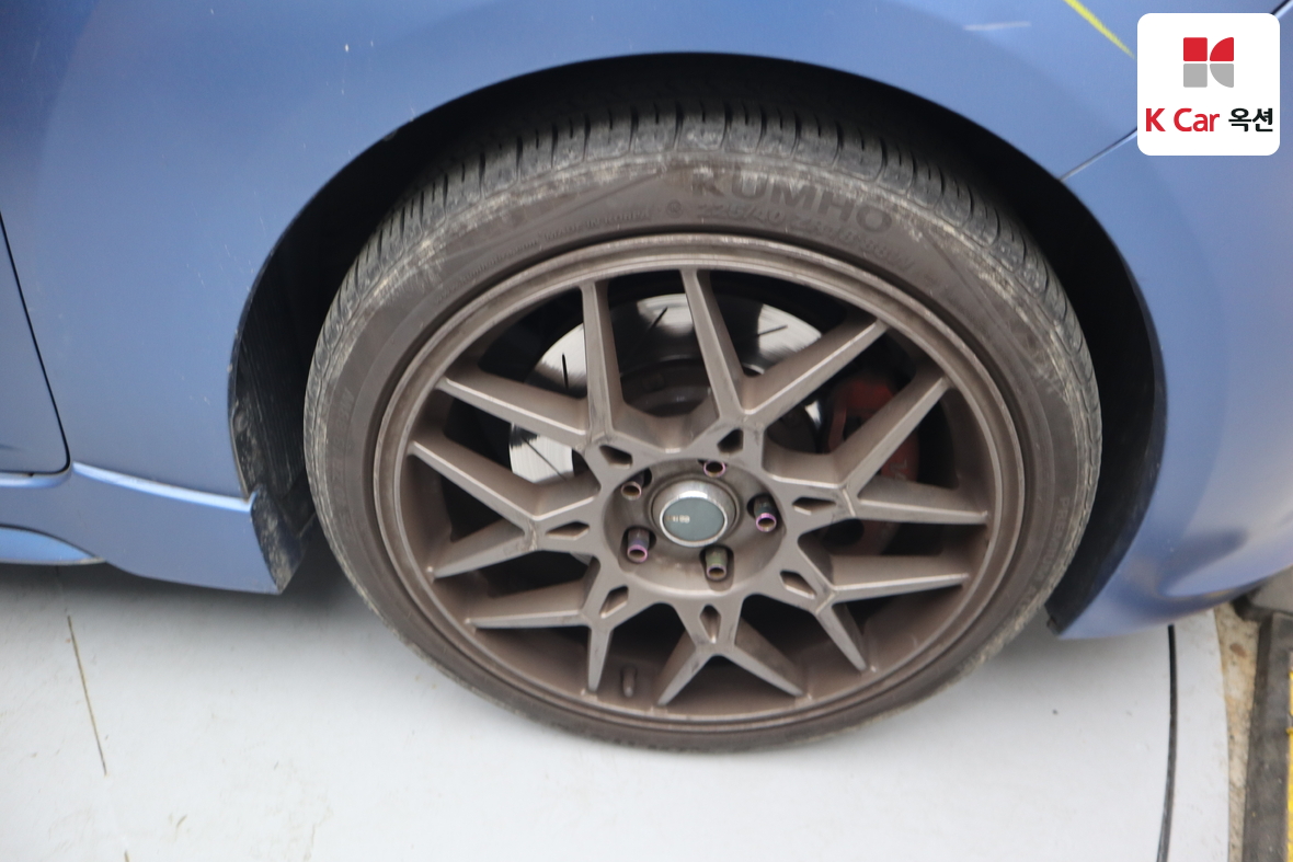 Hyundai Veloster - 31