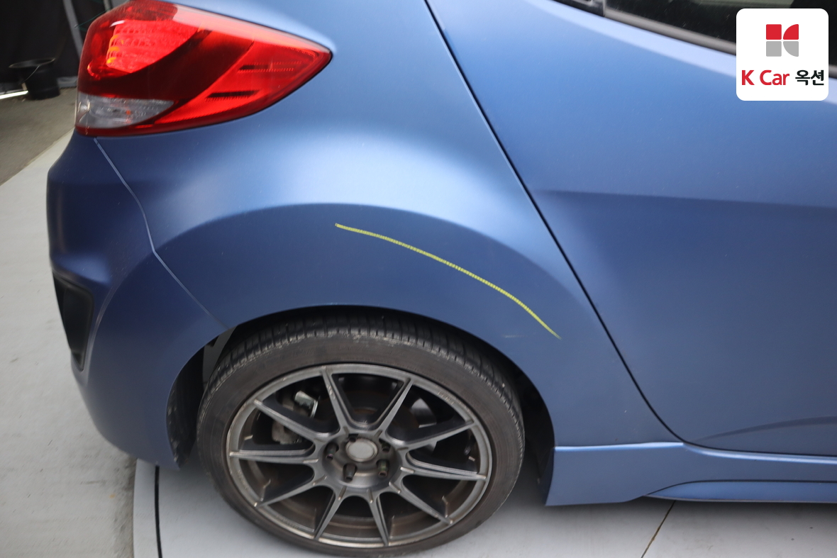 Hyundai Veloster - 35