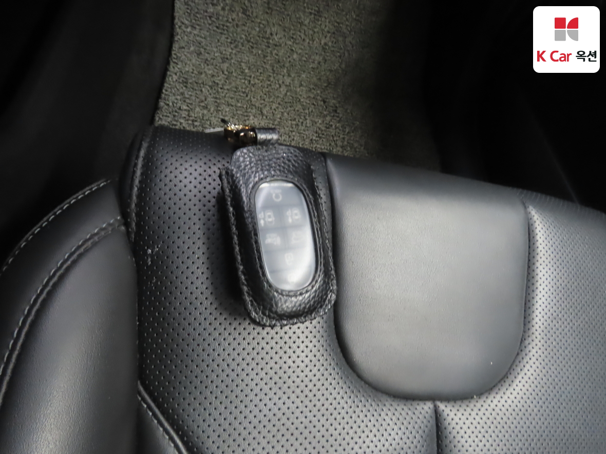 هيونداي سانتافي 2021 - صورة 17