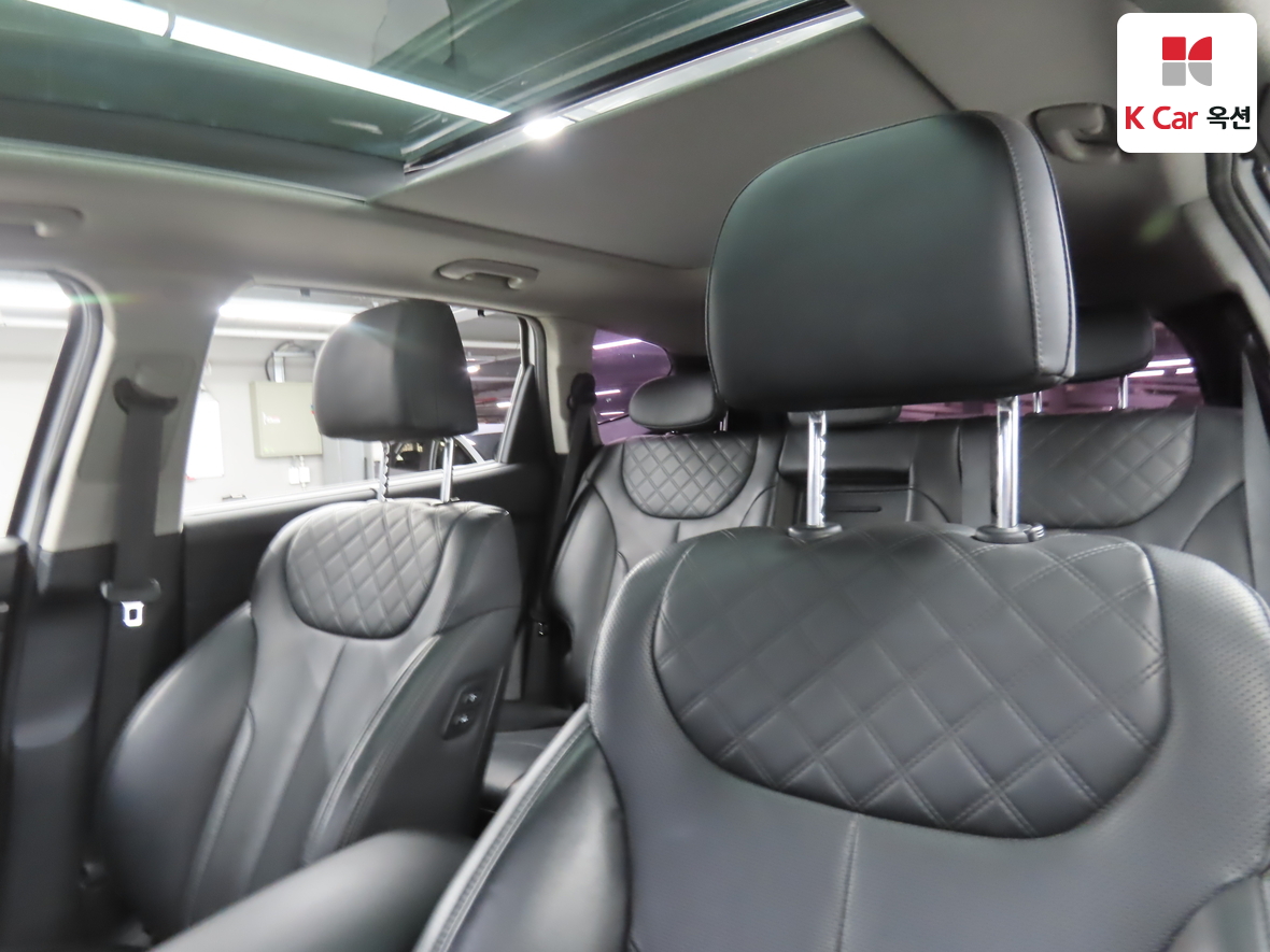 هيونداي سانتافي 2021 - صورة 19