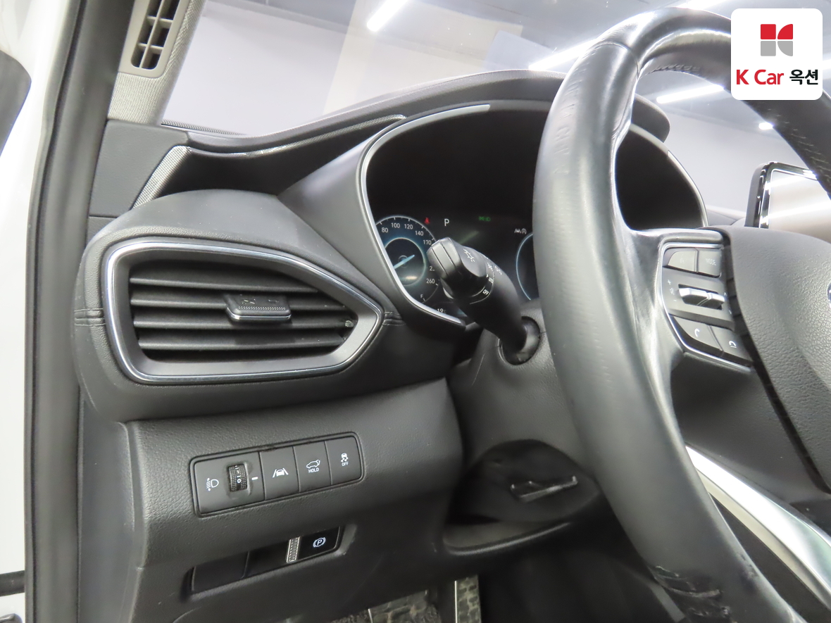 هيونداي سانتافي 2021 - صورة 9