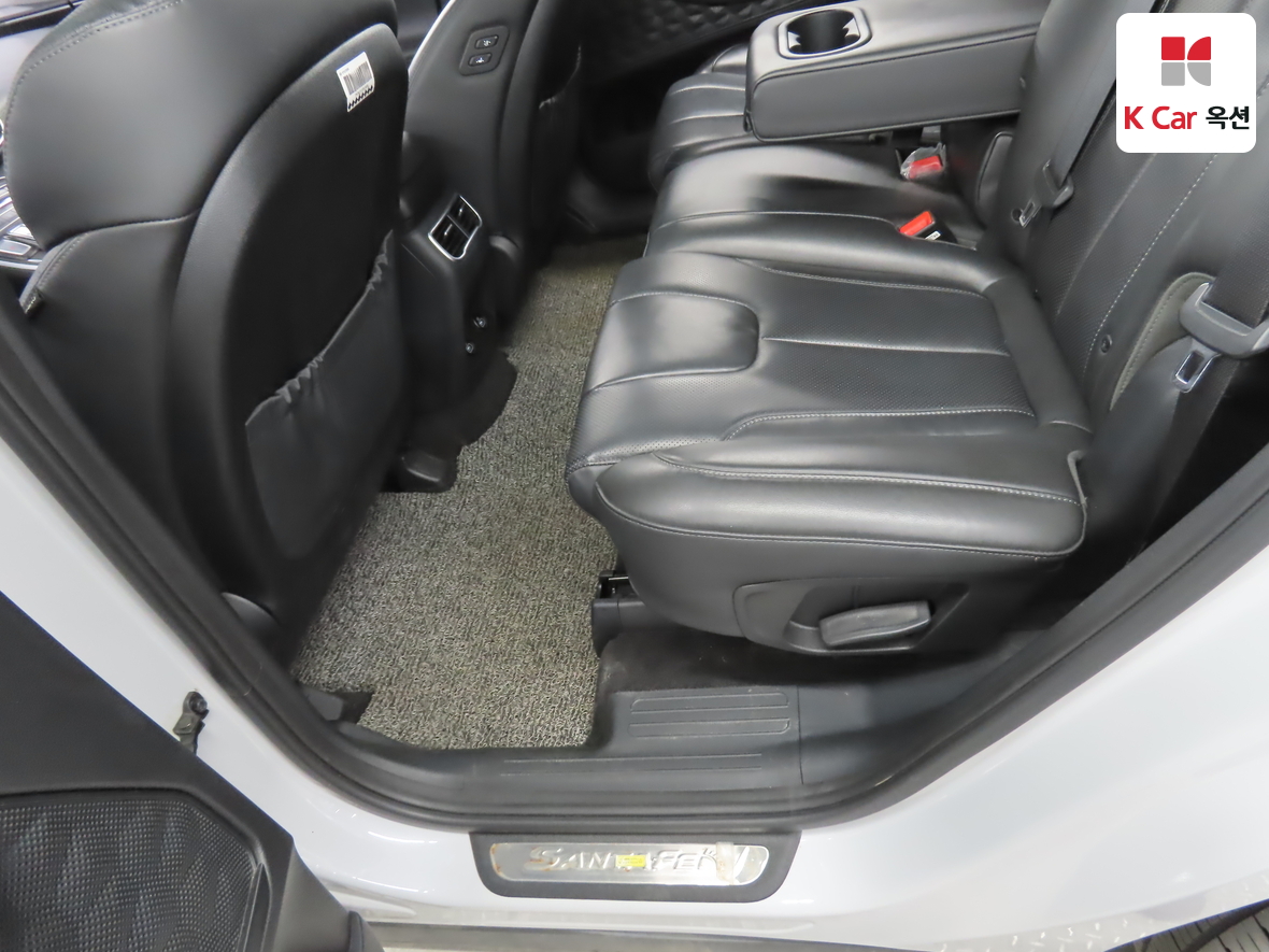 هيونداي سانتافي 2021 - صورة 25