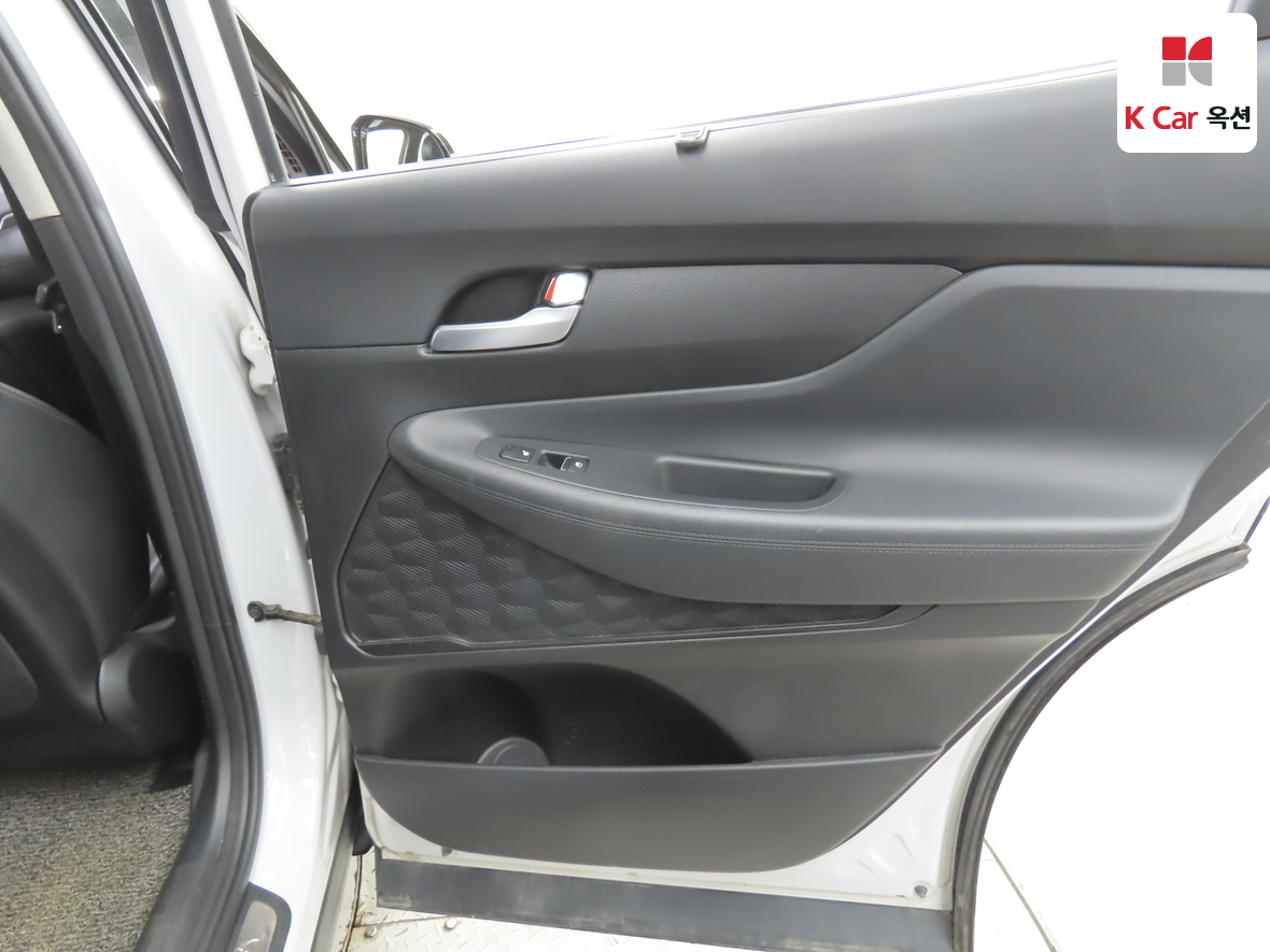 هيونداي سانتافي 2021 - صورة 30