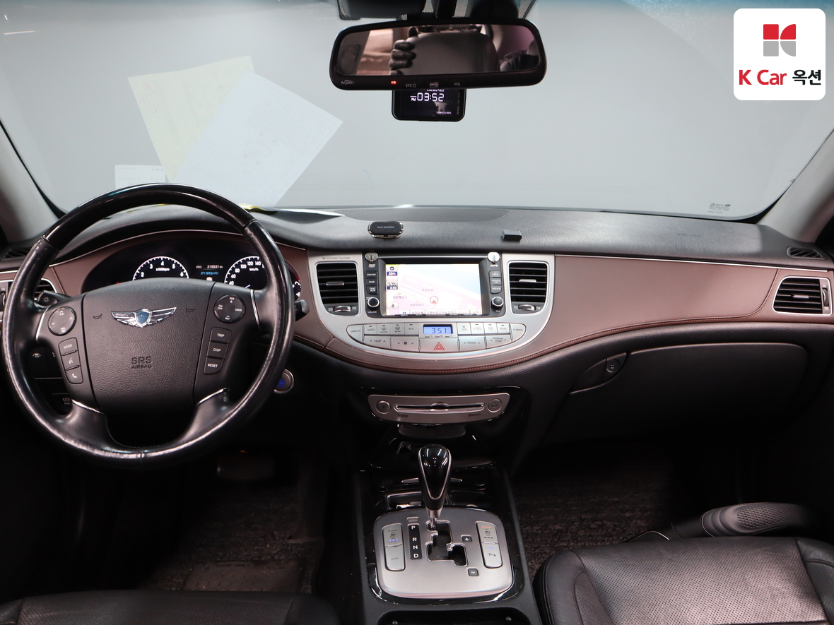 Hyundai Genesis 2012 - Image 3