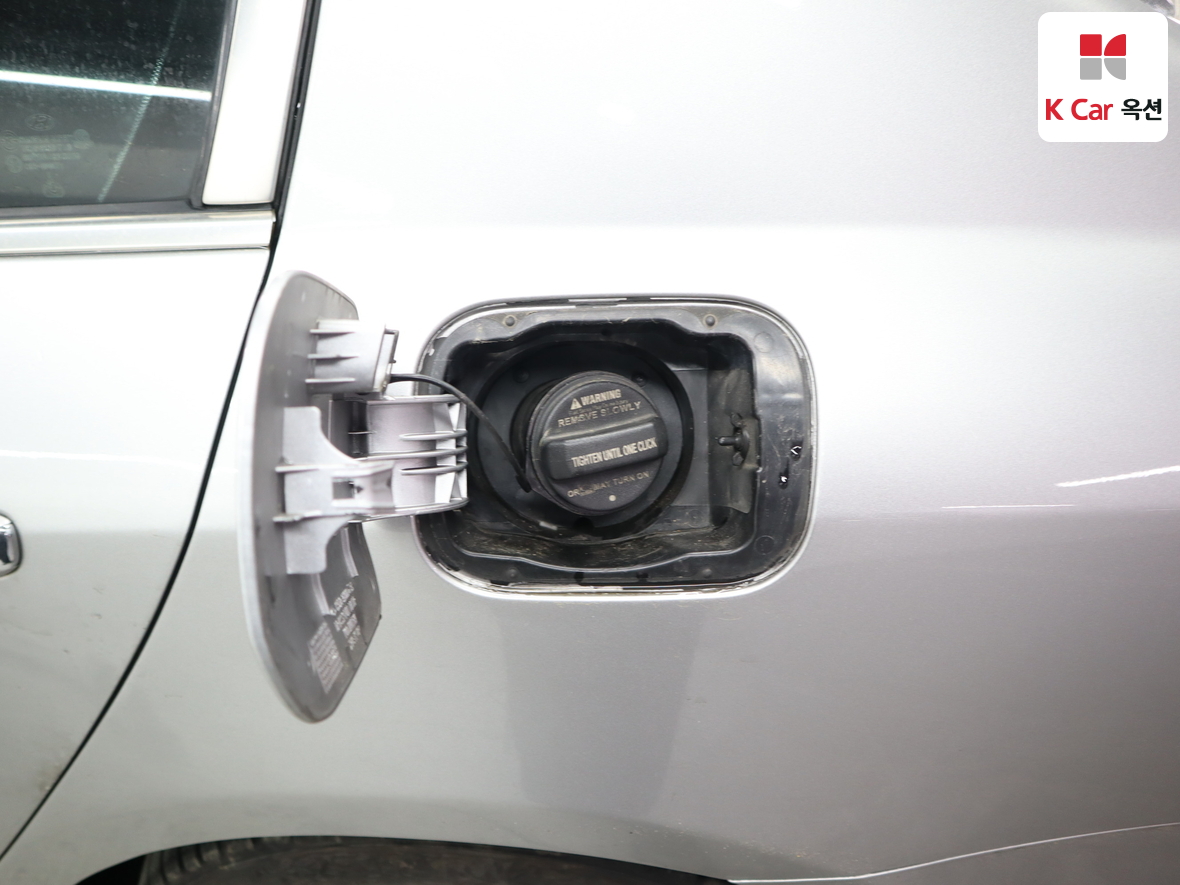 Hyundai Genesis 2012 - Image 28