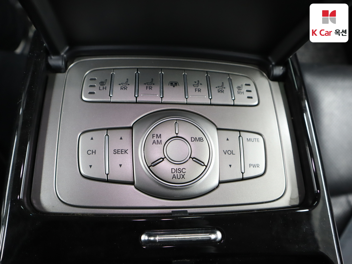 Hyundai Genesis 2012 - Image 27