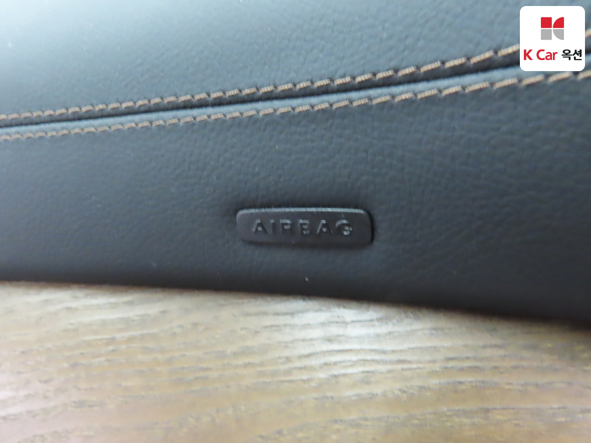 메르세데스-벤츠 E-클래스 2023 - 이미지 35