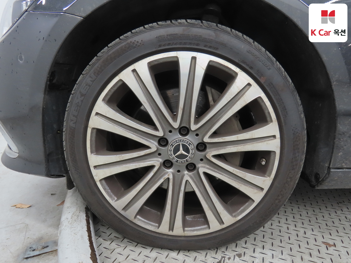 메르세데스-벤츠 E-클래스 2023 - 이미지 45