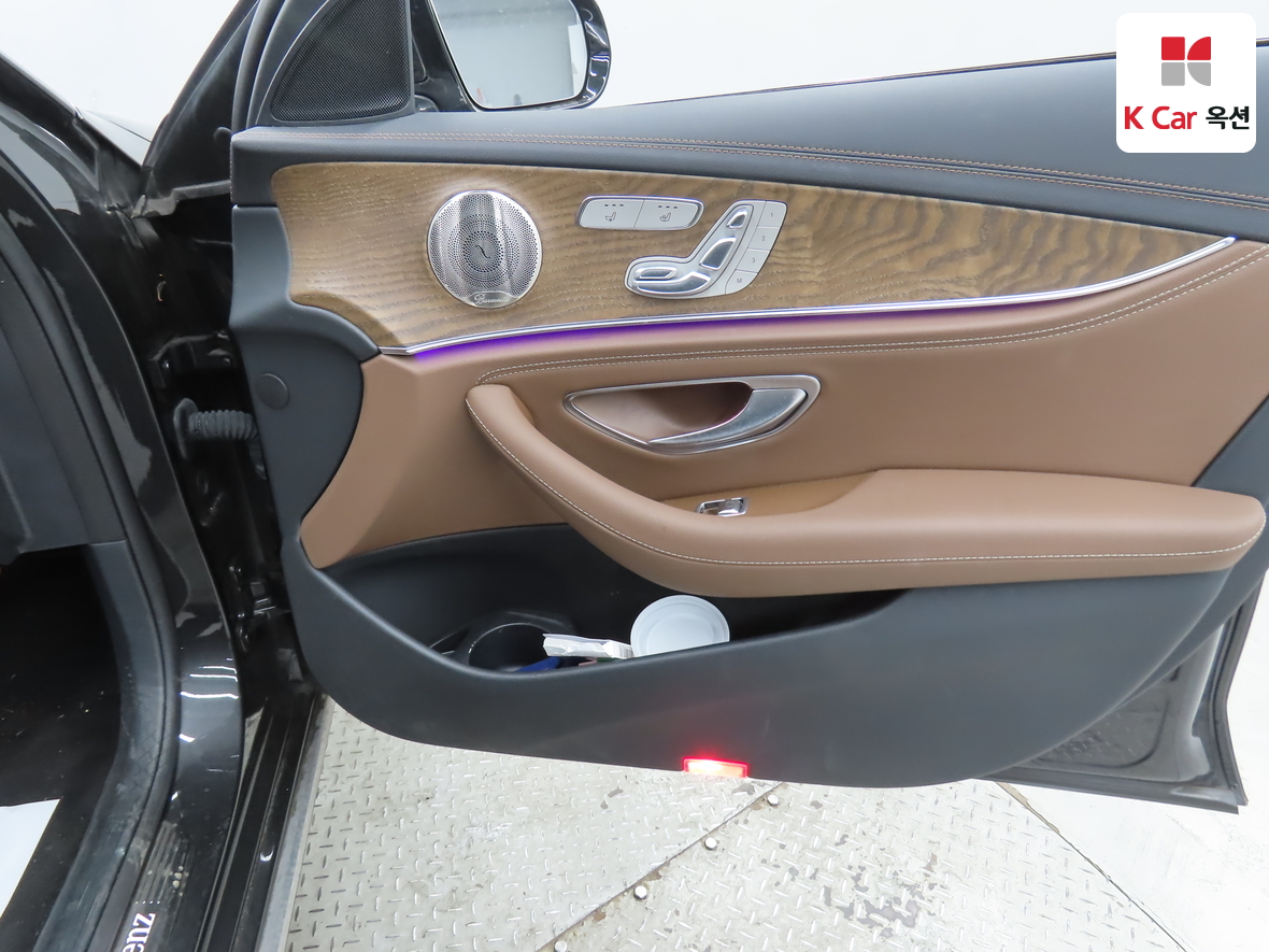 메르세데스-벤츠 E-클래스 2023 - 이미지 33