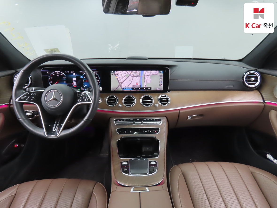 메르세데스-벤츠 E-클래스 2023 - 이미지 3