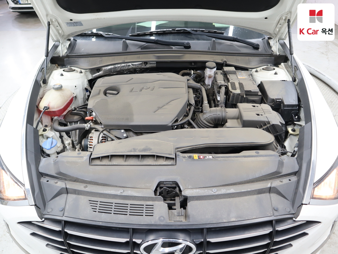 Hyundai Sonata 2022 - Image 32