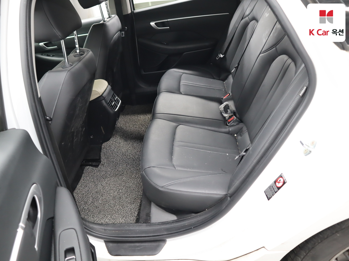 Hyundai Sonata 2022 - Image 23