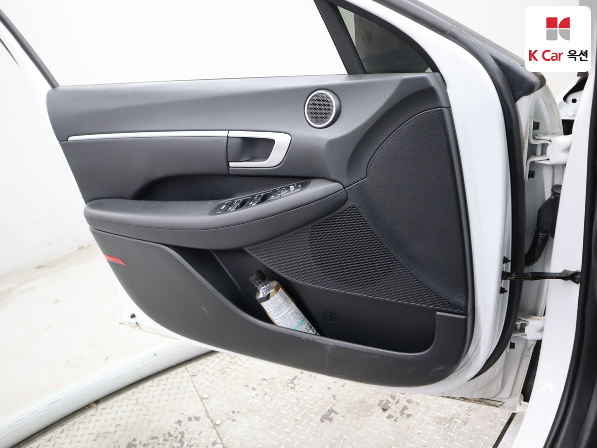 Hyundai Sonata 2022 - Image 8