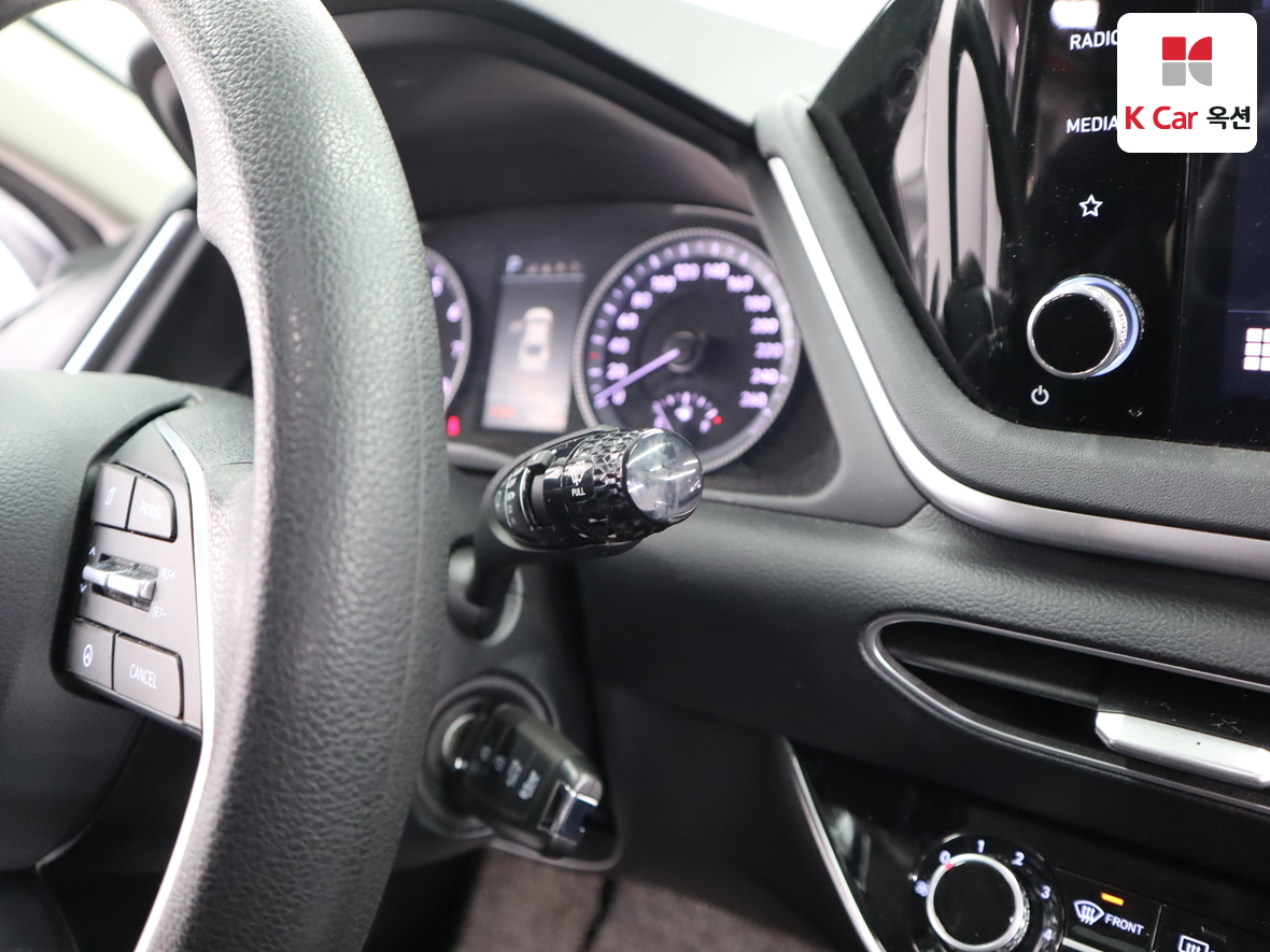 Hyundai Sonata 2022 - Image 11