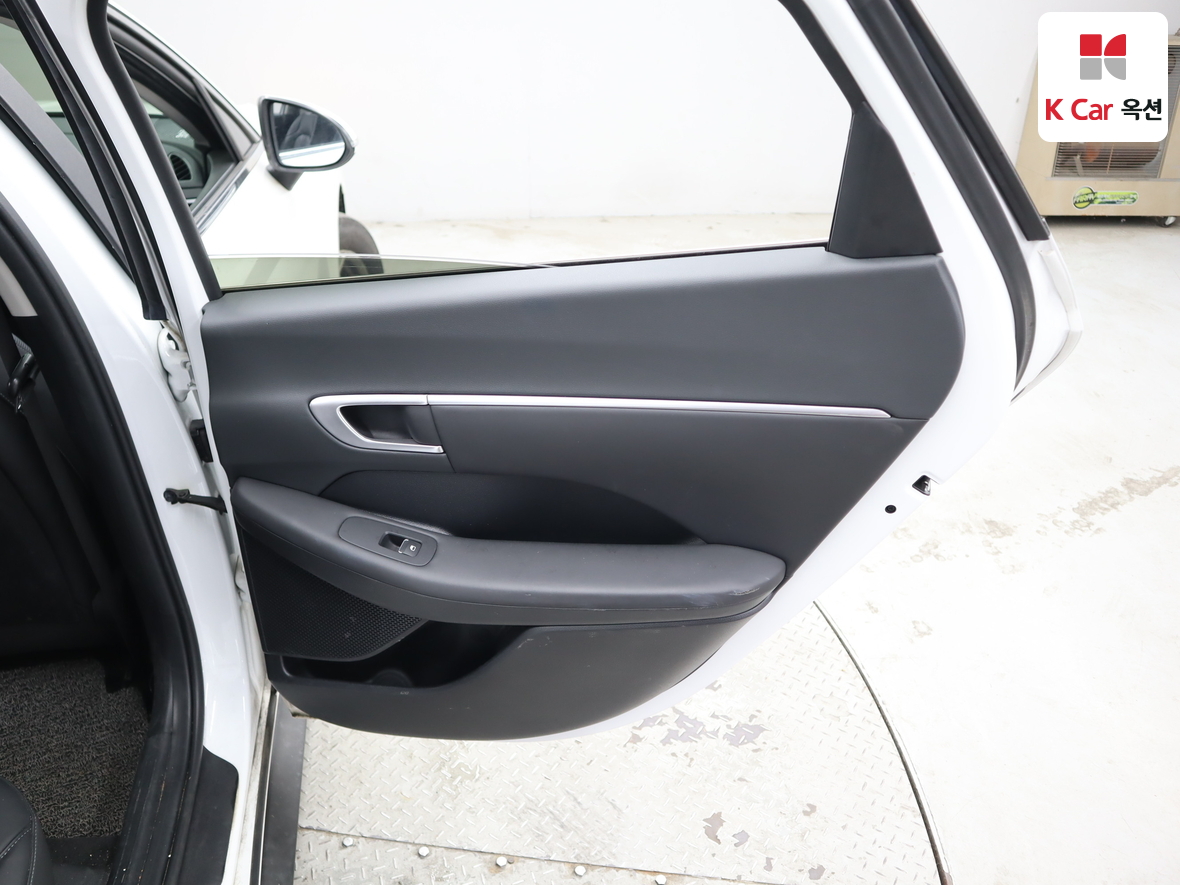 Hyundai Sonata 2022 - Image 26