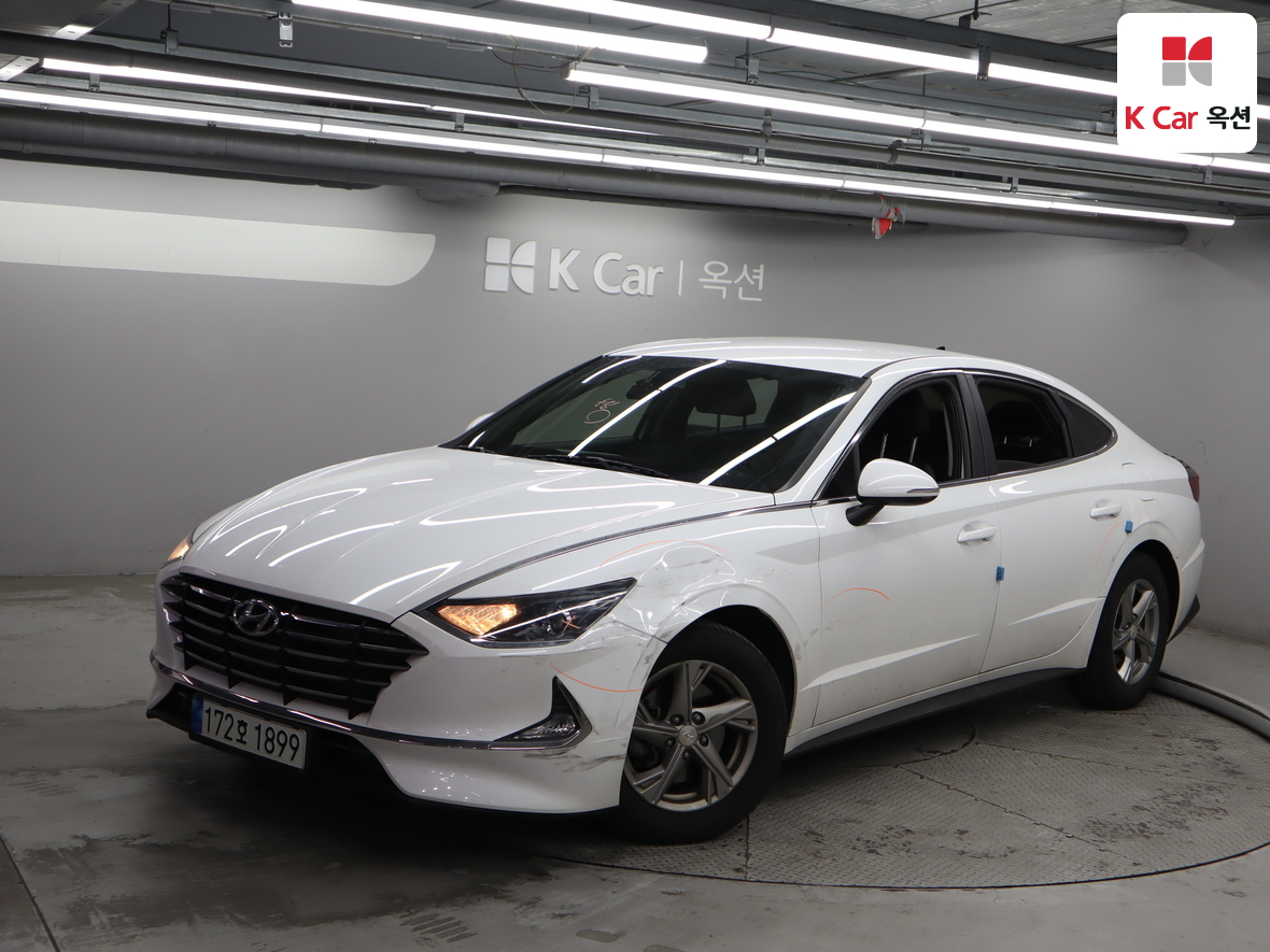 Hyundai Sonata 2022 - Image 1