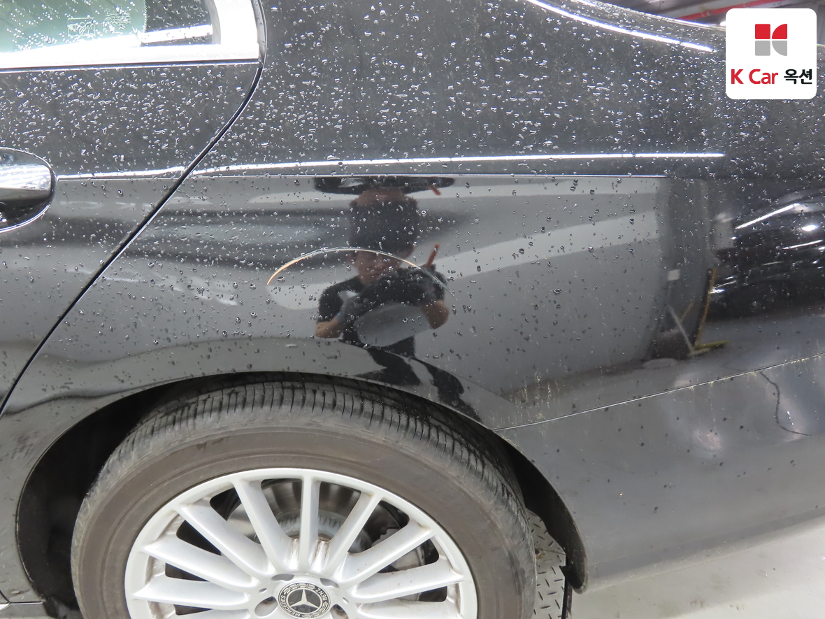 메르세데스-벤츠 E-클래스 2023 - 이미지 38