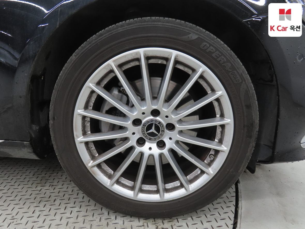 메르세데스-벤츠 E-클래스 2023 - 이미지 41