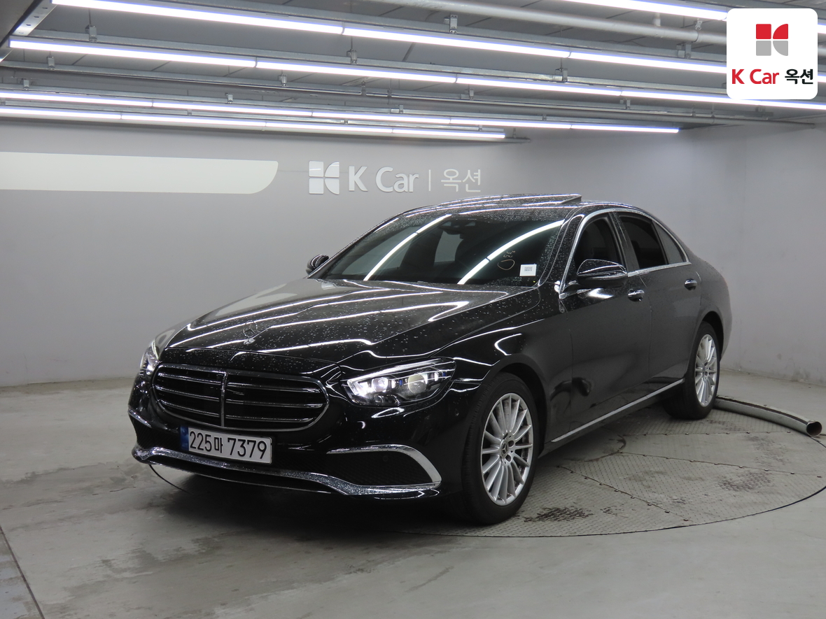 메르세데스-벤츠 E-클래스 2023 - 이미지 1