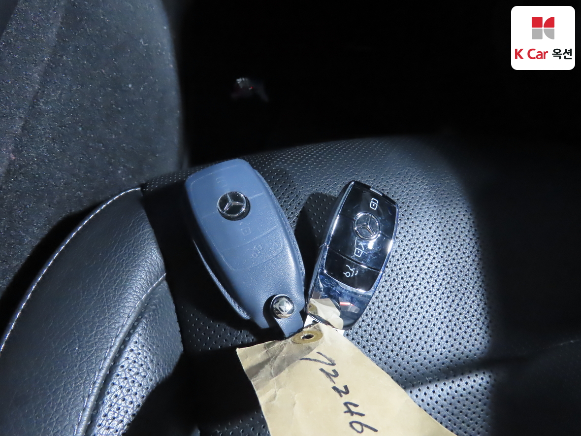 메르세데스-벤츠 E-클래스 2023 - 이미지 18