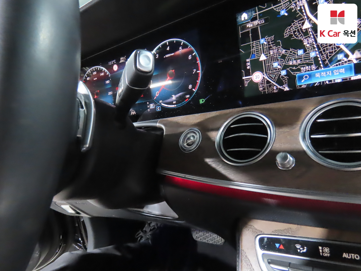 메르세데스-벤츠 E-클래스 2023 - 이미지 11