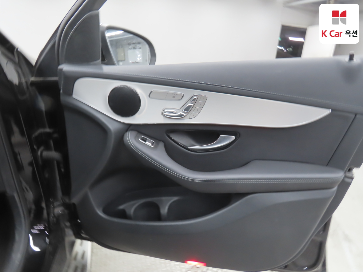 메르세데스-벤츠 GLC 2022 - 이미지 33