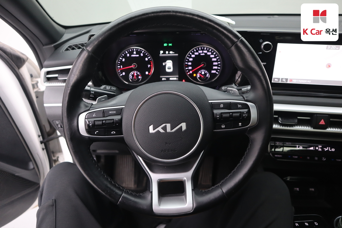 Kia K5 - 10