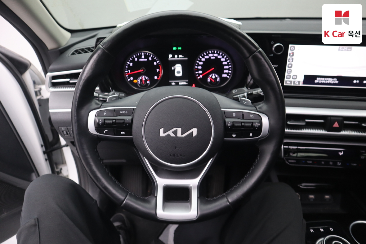 Kia K5 - 10