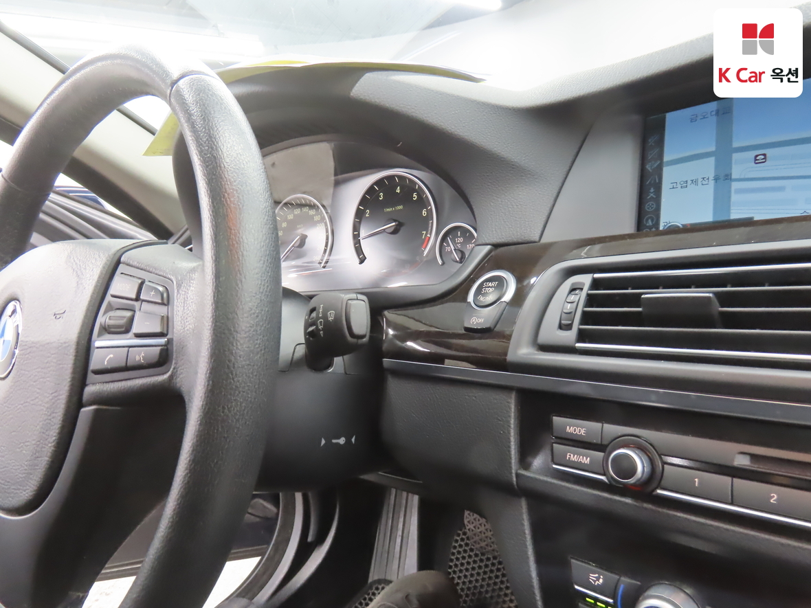 BMW 5 Series - 11