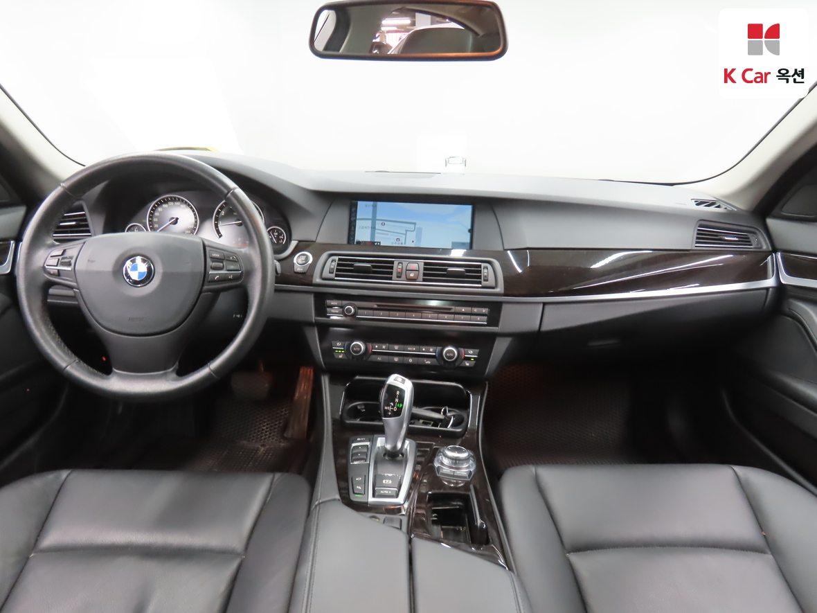 BMW 5 Series - 3