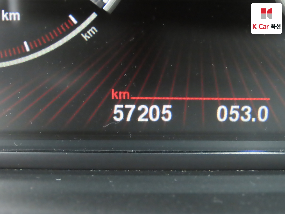 BMW 5 Series - 4